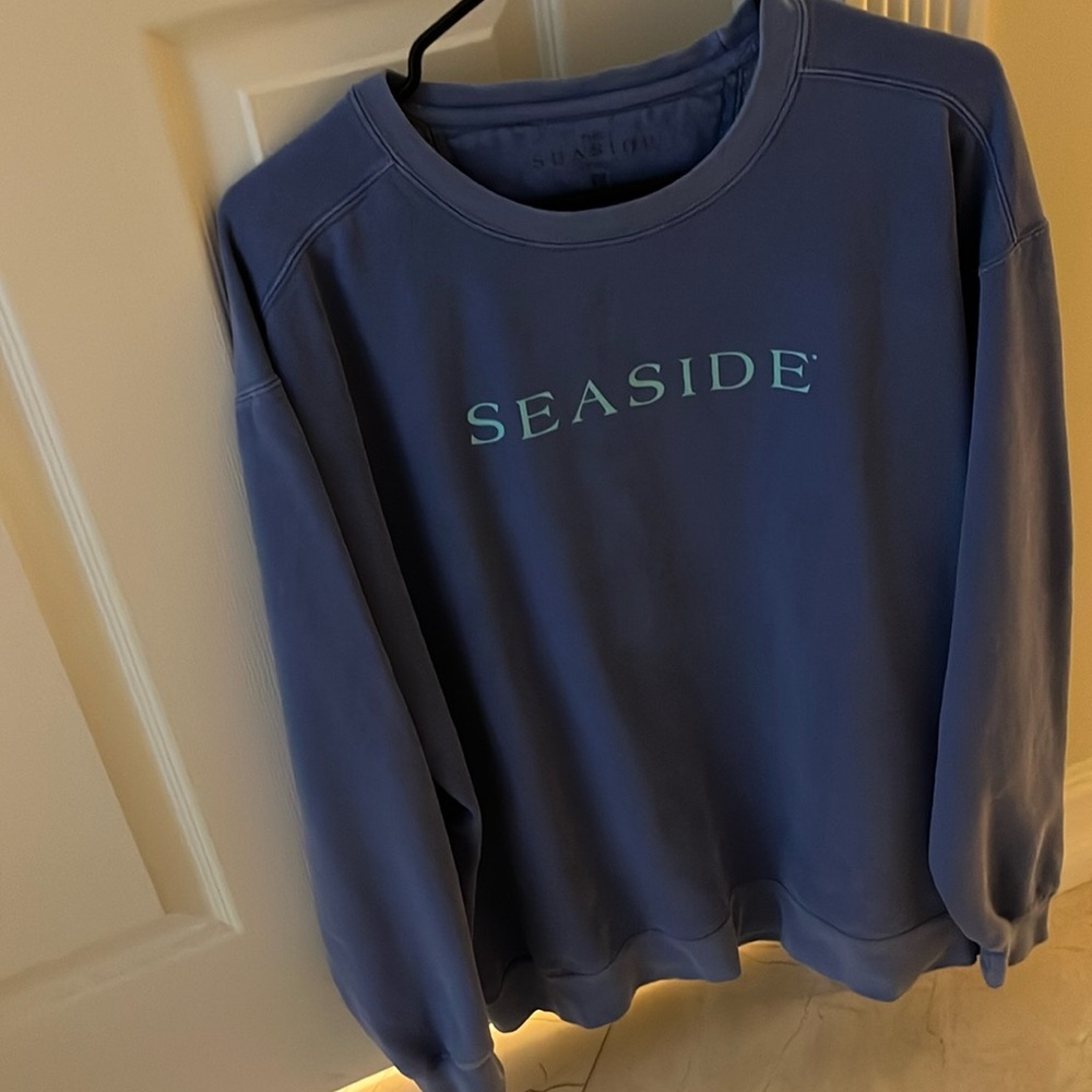 Seaside crew neck